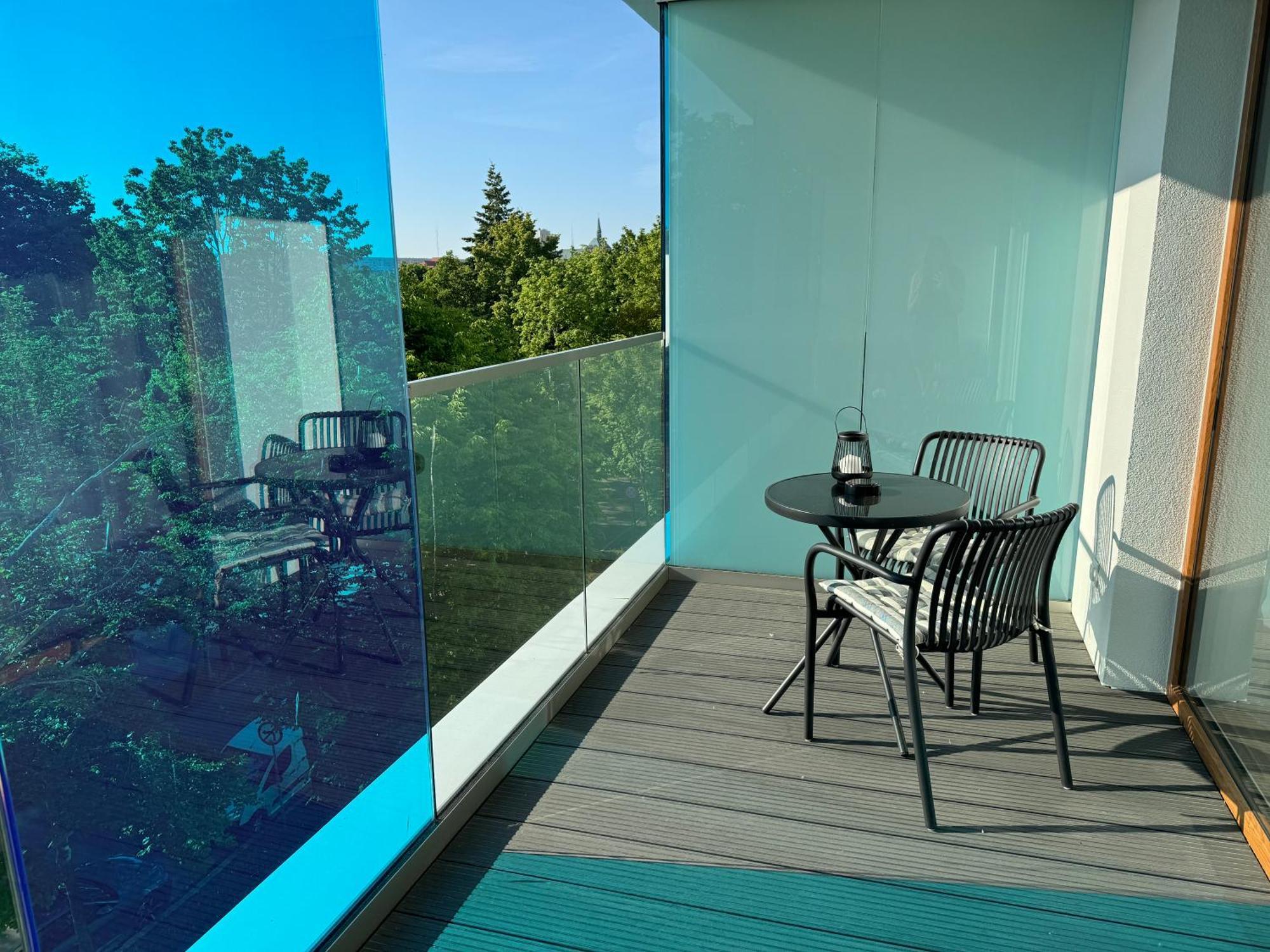 4Summer Kolobrzeg Apartamenty White Blue Sauna & Fitness & Parking 100 Metrow Do Pieknej Szerokiej Piaszczystej Plazy, Wspanialy Widok Z Duzego Tarasu! 100 Meter Zu Einem Schoenen Breiten Sandstrand, Herrliche Aussicht Von Einer Grossen Terrasse! Eksteriør bilde