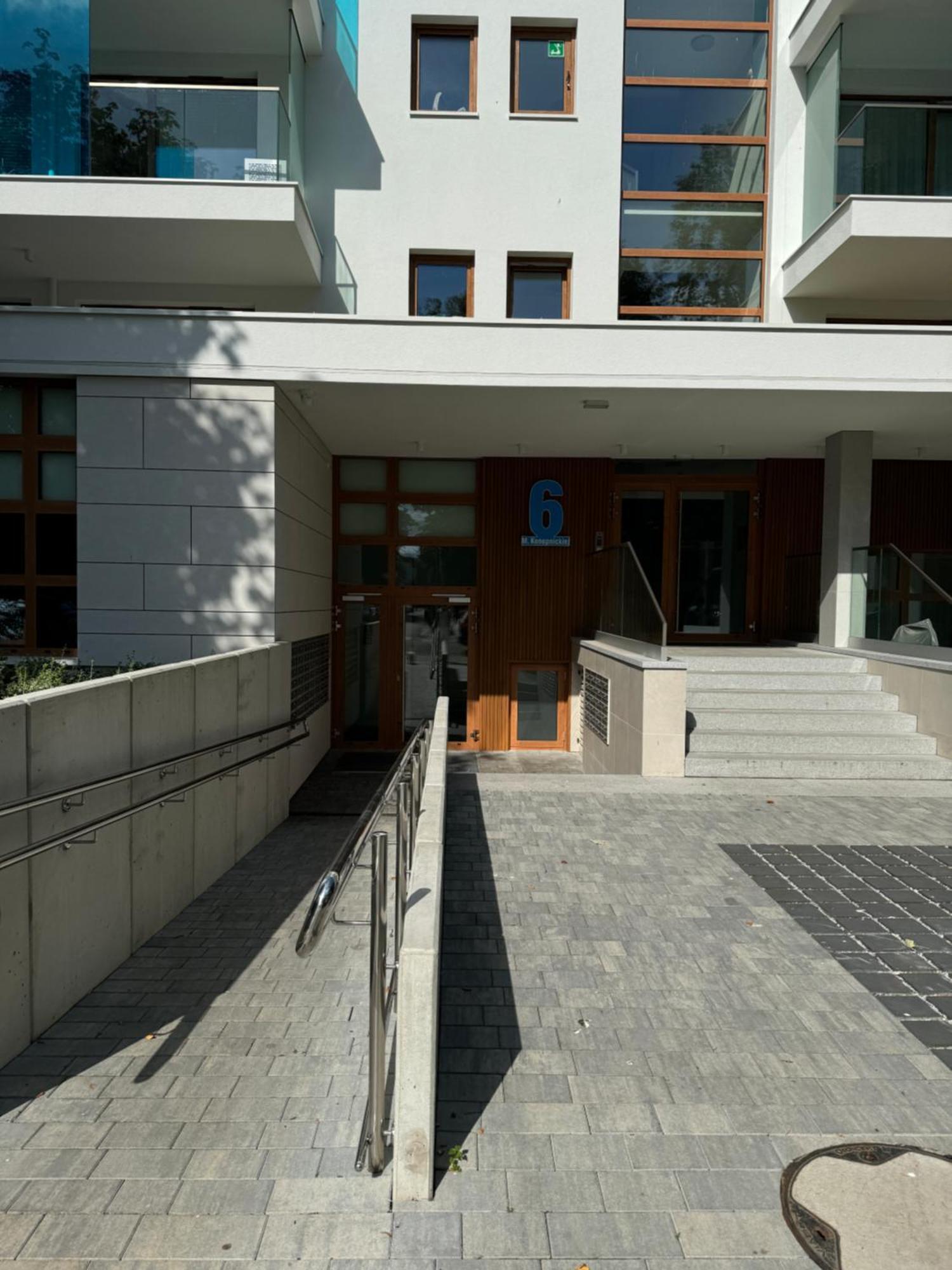 4Summer Kolobrzeg Apartamenty White Blue Sauna & Fitness & Parking 100 Metrow Do Pieknej Szerokiej Piaszczystej Plazy, Wspanialy Widok Z Duzego Tarasu! 100 Meter Zu Einem Schoenen Breiten Sandstrand, Herrliche Aussicht Von Einer Grossen Terrasse! Eksteriør bilde