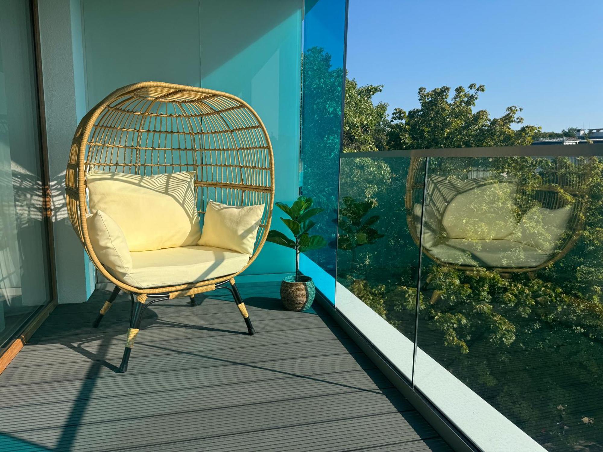 4Summer Kolobrzeg Apartamenty White Blue Sauna & Fitness & Parking 100 Metrow Do Pieknej Szerokiej Piaszczystej Plazy, Wspanialy Widok Z Duzego Tarasu! 100 Meter Zu Einem Schoenen Breiten Sandstrand, Herrliche Aussicht Von Einer Grossen Terrasse! Eksteriør bilde